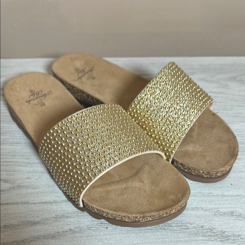 NWOT Amanda Blu Gold Embellished Slip On Slide Sandals Size 9 Women's
